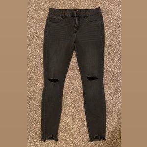 Refuge Distressed Black Jeggings Size 8